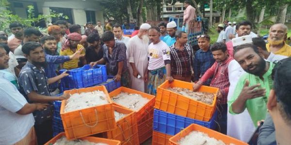বাগেরহাটে ১০৩ ক্যারেট সামুদ্রিক মাছ জব্দ